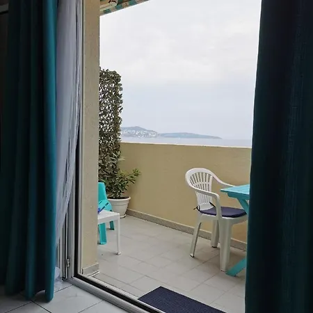 Le Grand Bleu Fshh Apartmán *