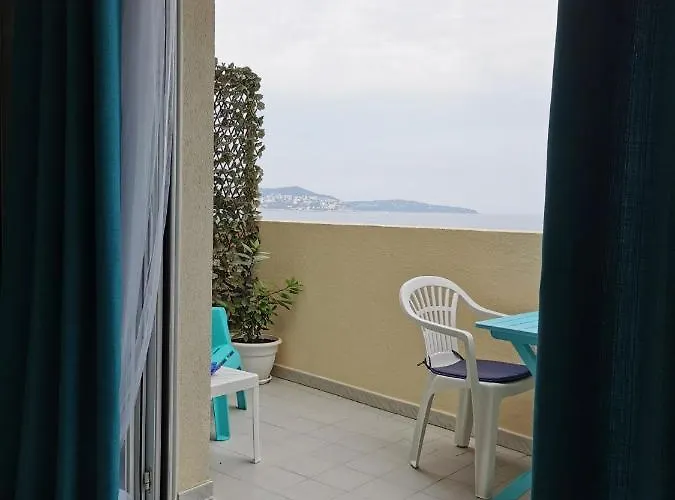 Le Grand Bleu Fshh Appartement *